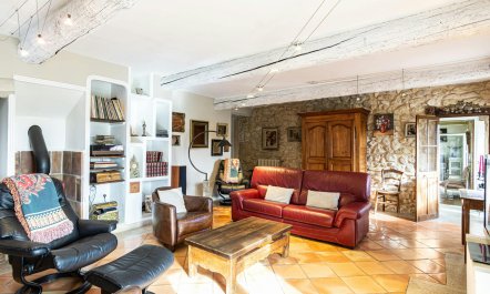 Under The Linden Tree 8