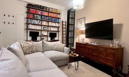 TV Studio Hideaway 1