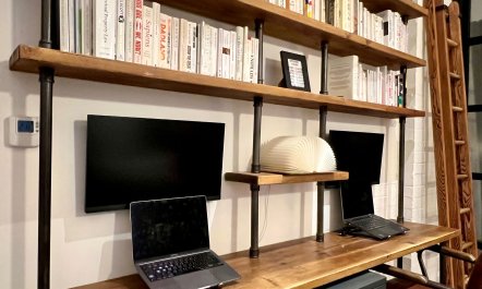 TV Studio Hideaway 5