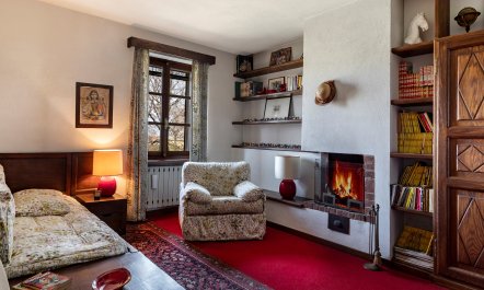 The Ancient Farmhouse 9