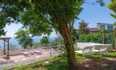 Sunshine on Amalfi 8