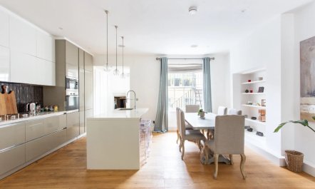 Lost in Little Venice 1