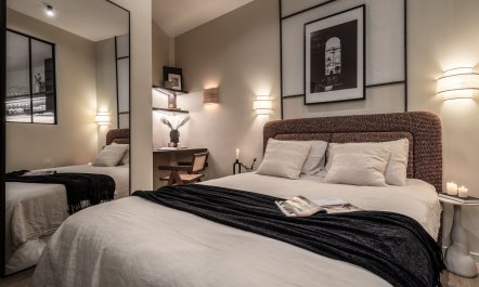 The Auteuil Embrace 7