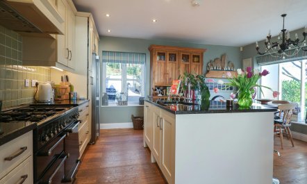 Lyme Regis Majesty 8