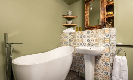 Loch Ness Paradise 5