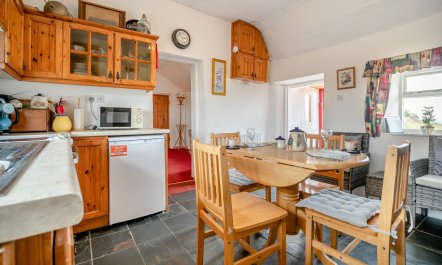 2 Bed in Ardmore 7