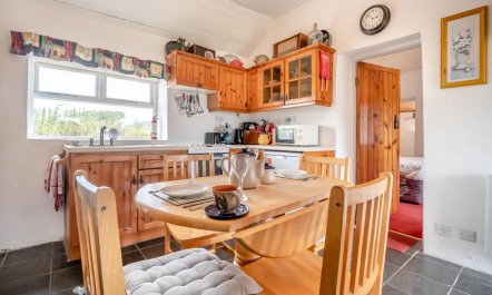 2 Bed in Ardmore 6