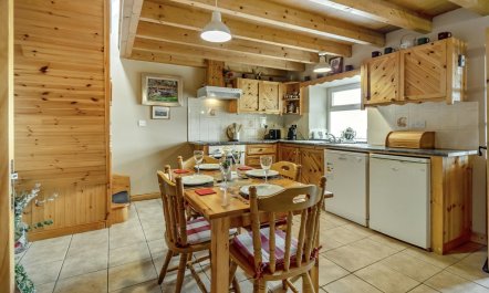 2 Bed in Cahedaniel 5