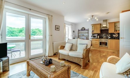 2 Bed in Newport 6