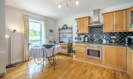 2 Bed in Newport 7