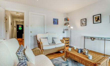 2 Bed in Newport 4