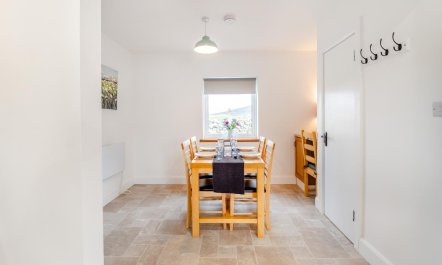 3 Bed in Roundstone 7