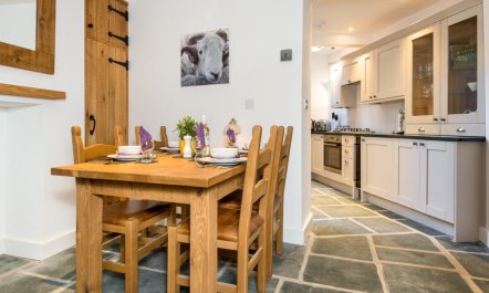 2 Bed in Grasmere 5