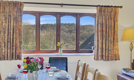 The Barn at Rainsbury House, Upton 5