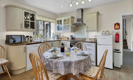 The Barn at Rainsbury House, Upton 9