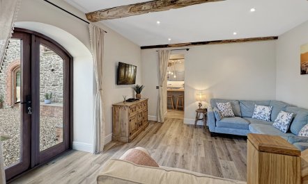 Broomy Barn, Brompton Regis 9