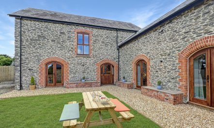 Broomy Barn, Brompton Regis 6