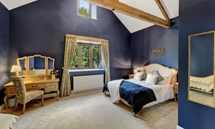 Broomy Barn, Brompton Regis 2