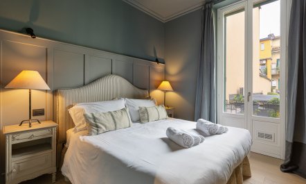 The Courtyard of Elegance 5