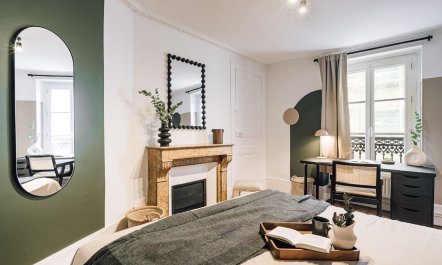 Parisian Eden 9