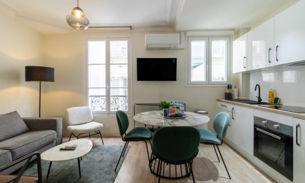 Champs-Elysées Retreat