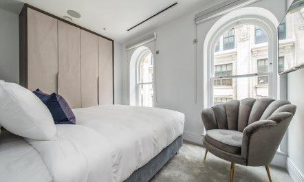 The Capital's Charm 9