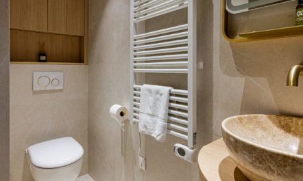 The Nest of Marais 6