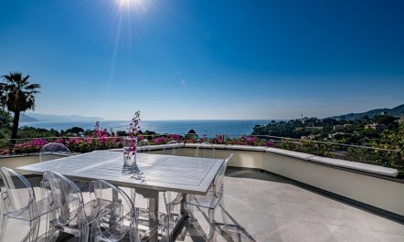 A Seaside Getaway 4
