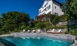 A Seaside Getaway 0