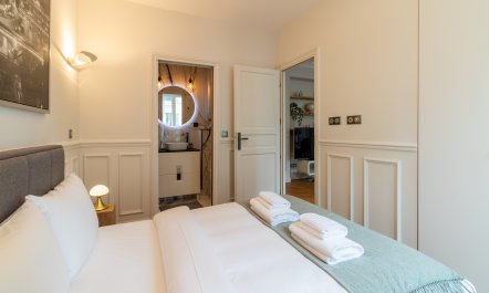 The Garden of Paris 4