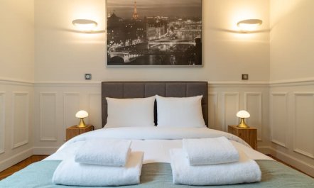 The Garden of Paris 5