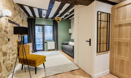 Black & White Chevrons 2