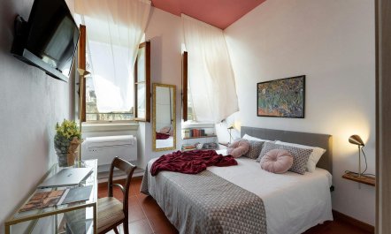 The Palazzo Next Door 6