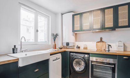 Parisian Nightlife 8