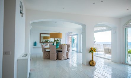 Sorrento Jewel 9