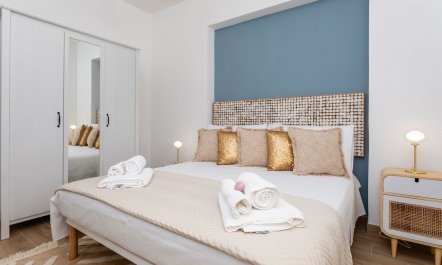 Shimmers by the Sea 6