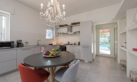 Beaches & Baroque Towns 6