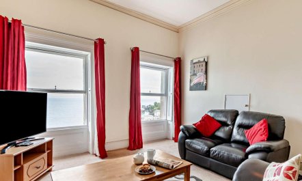1 Bed in Tenby