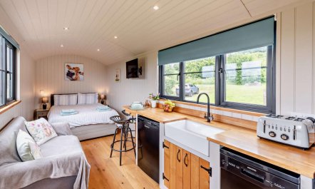 1 Bed in Tiverton 1