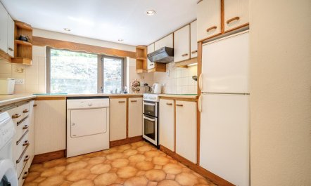 3 Bed in Glengarrff 9