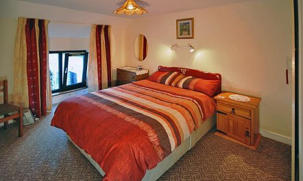 3 Bed in Glengarrff 4