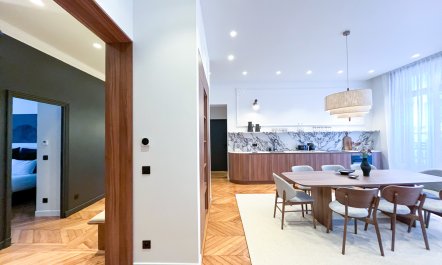 Champs-Élysées Luxury 6