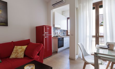 Walk along the Navigli 6