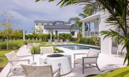 Island Sophisticate 1