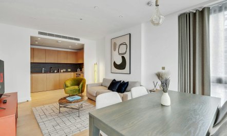 King's Cross Crown 2