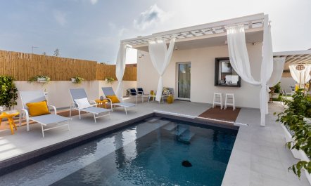 Sunny Seaside Dream