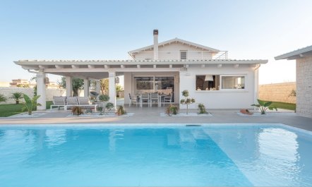 The Sicilian Breeze