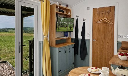 Daisy Shepherd's Hut 5