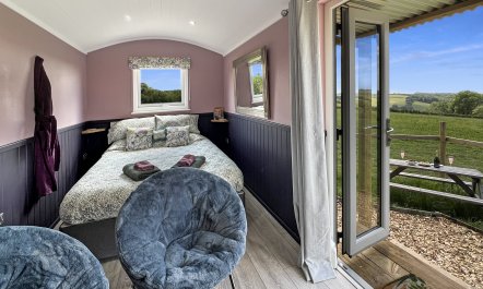 Hares Hideaway Shepherd's Hut, North Molton 6