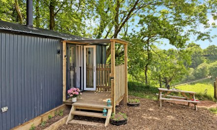 Valley View Retreat Shepherd’s Hut 9